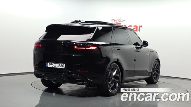 Land Rover Range Rover Sport 2025 — photo 2