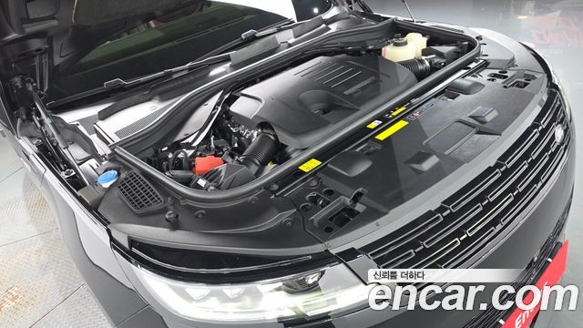 Land Rover Range Rover Sport 2025 — photo 6