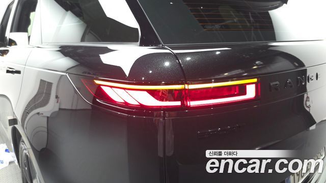 Land Rover Range Rover Sport 2025 — photo 9