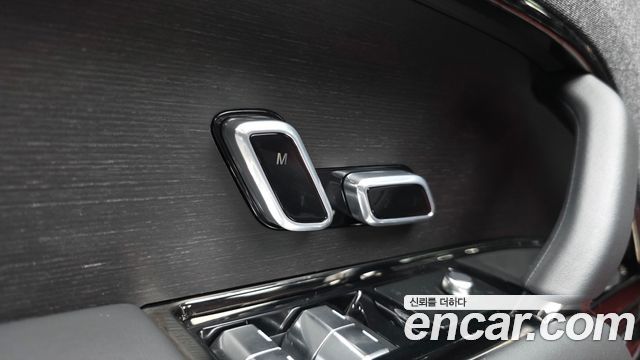 Land Rover Range Rover Sport 2025 — photo 31