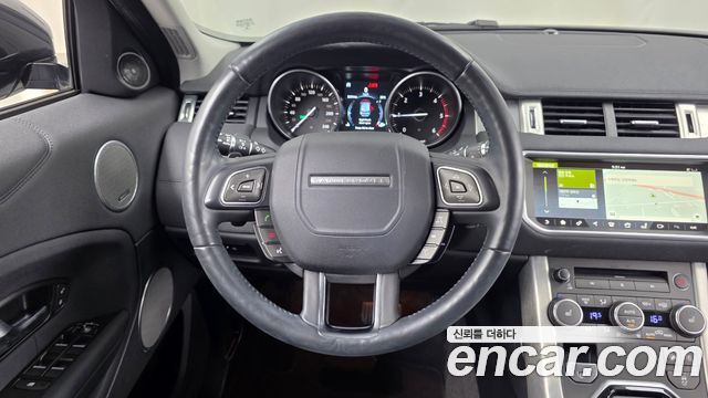 Land Rover Range Rover Evoque 2018 — photo 19