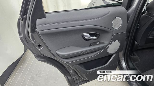 Land Rover Range Rover Evoque 2018 — photo 15