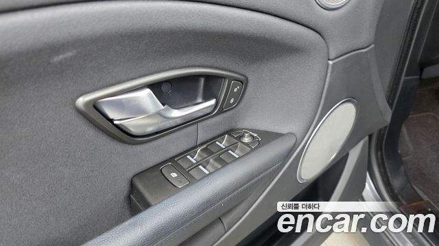 Land Rover Range Rover Evoque 2018 — photo 28