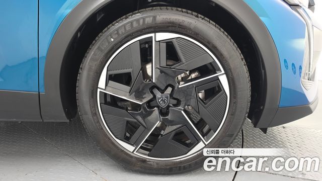 Peugeot 408 2025 — photo 7
