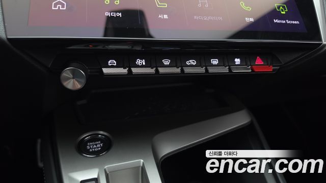 Peugeot 408 2025 — photo 31
