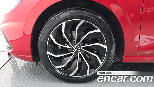 Volkswagen Golf 2024 — photo 5