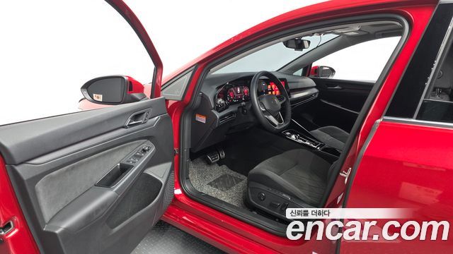 Volkswagen Golf 2024 — photo 13