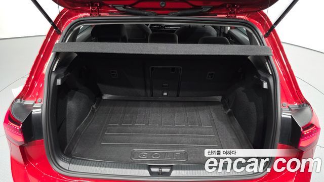 Volkswagen Golf 2024 — photo 26