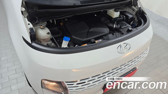Hyundai Staria 2023 — photo 6