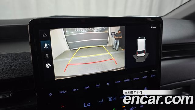 Hyundai Staria 2023 — photo 14