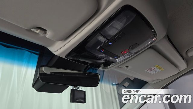Hyundai Staria 2023 — photo 19