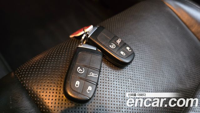 Jeep Cherokee 2018 — photo 36