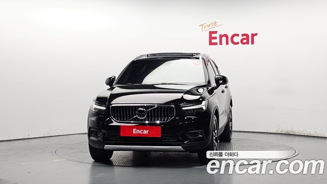 Volvo XC40 2022 — photo 3