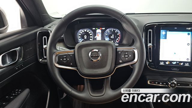 Volvo XC40 2022 — photo 19