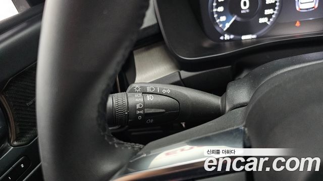Volvo XC40 2022 — photo 32