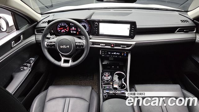 Kia K5 2022 — photo 10
