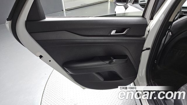 Kia K5 2022 — photo 15