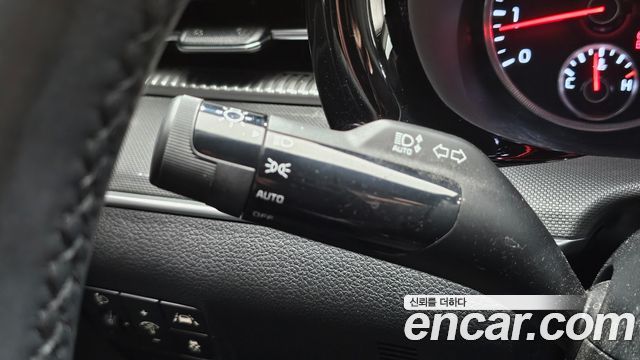 Kia K5 2022 — photo 30