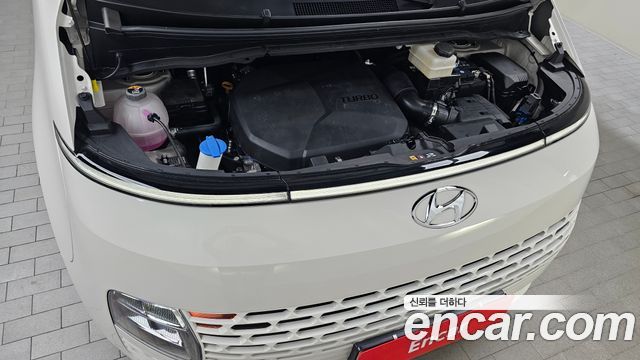 Hyundai Staria 2023 — photo 6