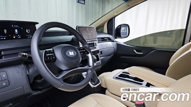 Hyundai Staria 2023 — photo 10