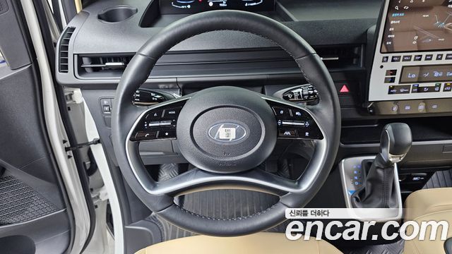 Hyundai Staria 2023 — photo 19