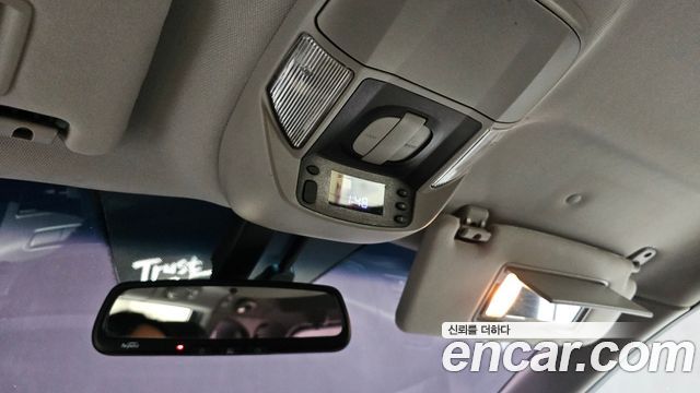 KG Mobility KORANDO 2017 — photo 17