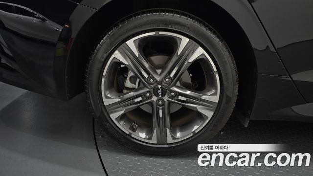 Kia K5 2023 — photo 5