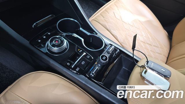Kia K5 2023 — photo 12