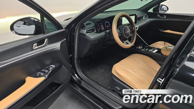 Kia K5 2023 — photo 13