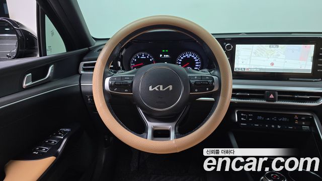 Kia K5 2023 — photo 18