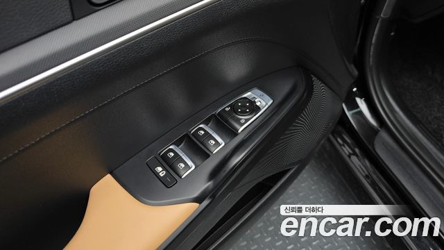 Kia K5 2023 — photo 21