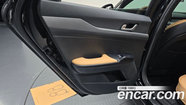 Kia K5 2023 — photo 15