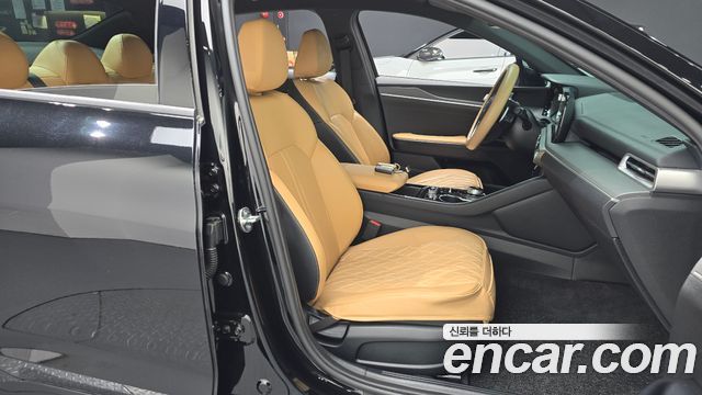 Kia K5 2023 — photo 16