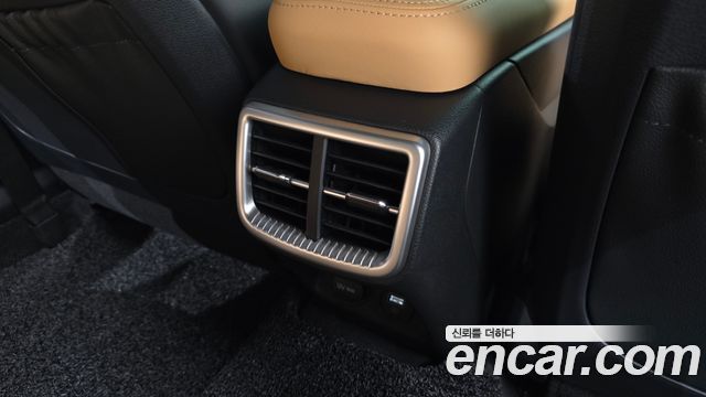 Kia K5 2023 — photo 28