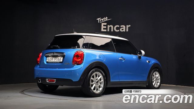 Mini Cooper 2015 — photo 2