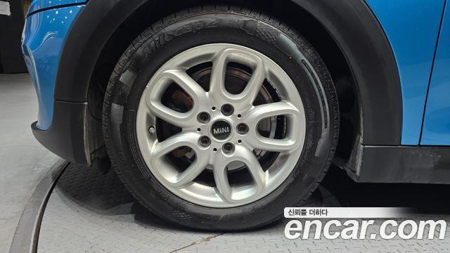 Mini Cooper 2015 — photo 5