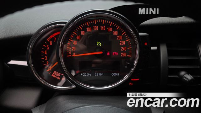 Mini Cooper 2015 — photo 8