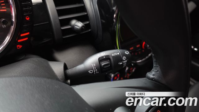 Mini Cooper 2015 — photo 17
