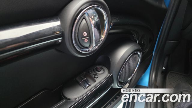 Mini Cooper 2015 — photo 18