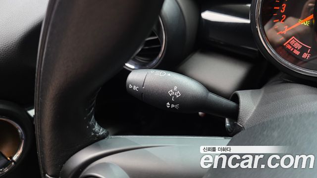 Mini Cooper 2015 — photo 19