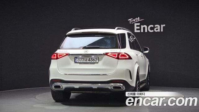 Mercedes-Benz GLE-Class 2023 — photo 4