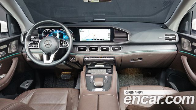 Mercedes-Benz GLE-Class 2023 — photo 10
