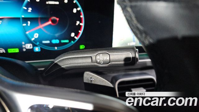 Mercedes-Benz GLE-Class 2023 — photo 12