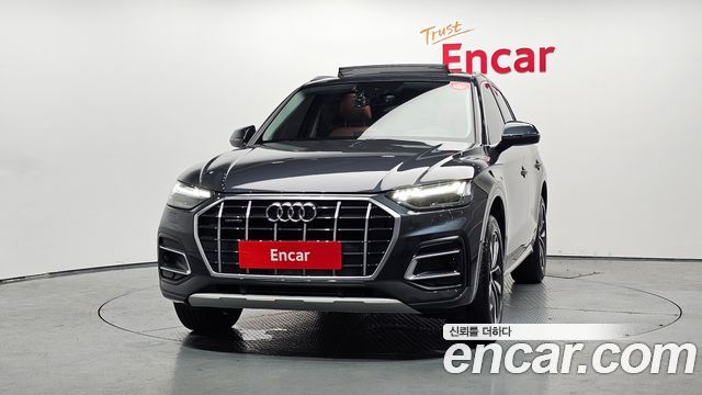 Audi Q5 2023 — photo 3