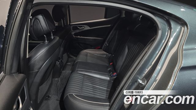 Genesis G70 2018 — photo 17
