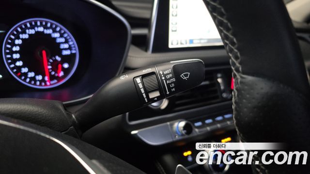 Genesis G70 2018 — photo 22