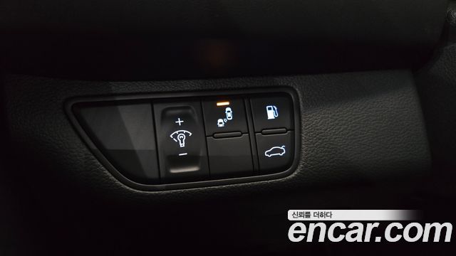 Genesis G70 2018 — photo 23