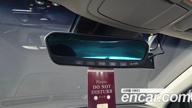Genesis G70 2018 — photo 30