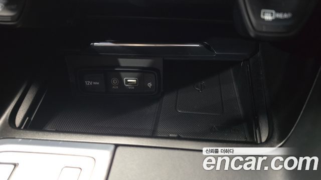 Genesis G70 2018 — photo 31