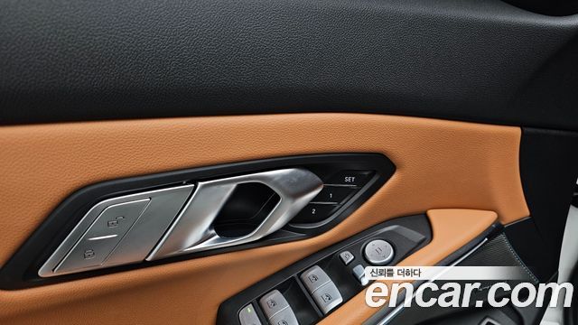 BMW 3-Series 2025 — photo 31